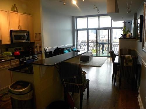 2nd image of 1201 W Adams St #P-14