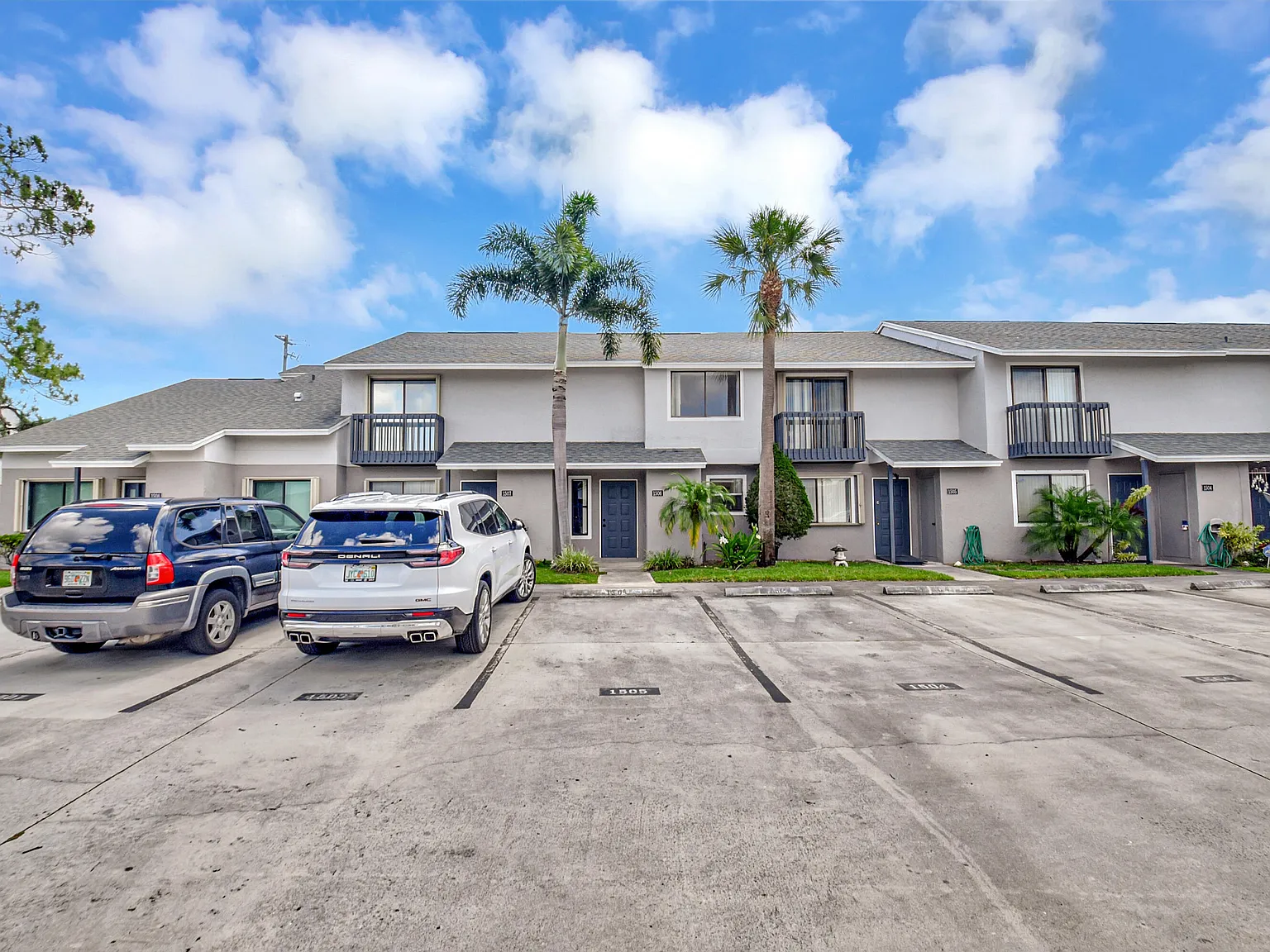 2 bed, 2.5 bath, 1260 sqft, $2,200 — Photo 4
