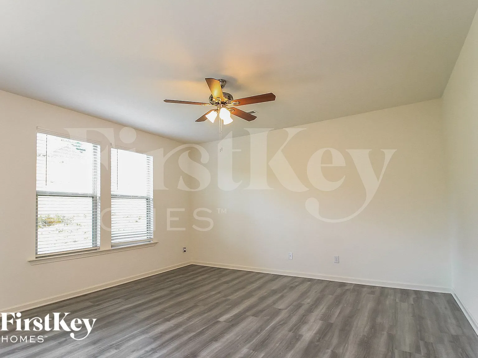 3 bed, 2.5 bath, 1853 sqft, $2,140 — Photo 3