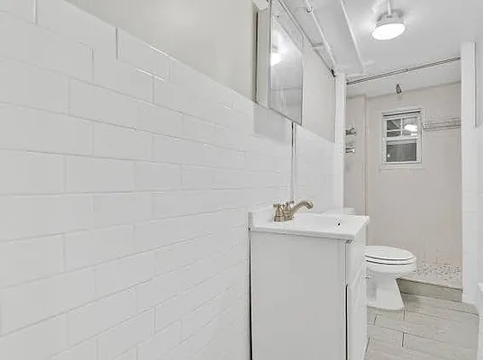 Rented by R New York | media 10