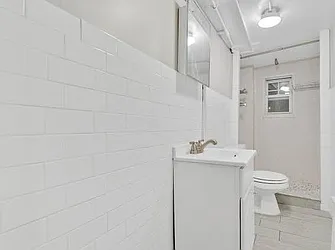 Rented by R New York
