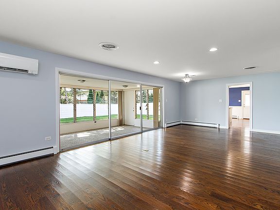 3rd image of 6225 W 128th St