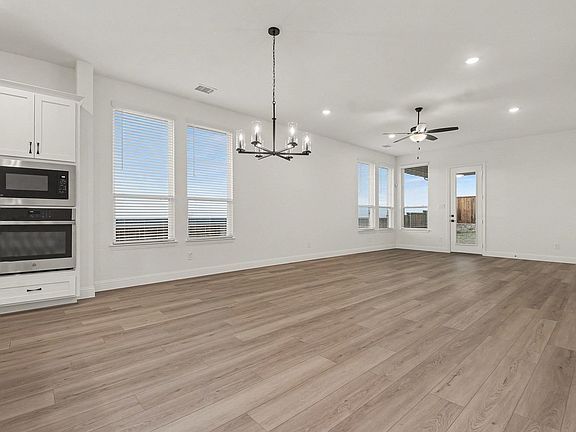 5th image of 2505 Royal Birkdale St