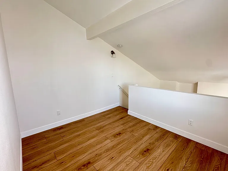 9939 Topanga Canyon Blvd — Photo 64