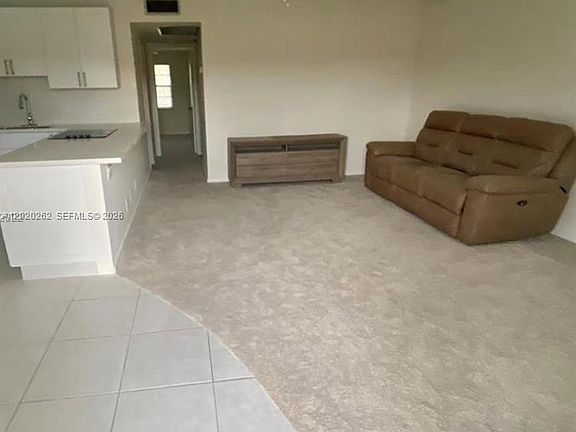 4th image of 335 Brighton H #H