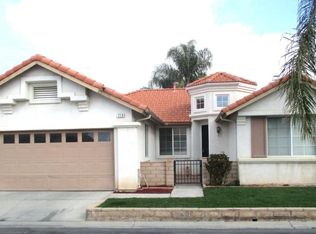 718 Bermuda Dr, Hemet, CA 92543