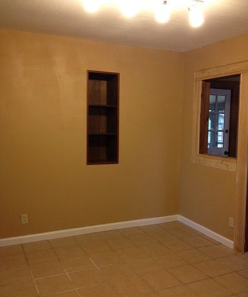 5th image of 213 Royal Dr