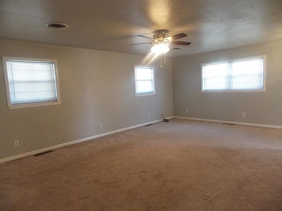 2nd image of 211 Avenue H