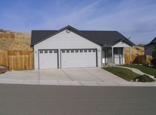 3361 Green River Dr, Reno, NV 89503