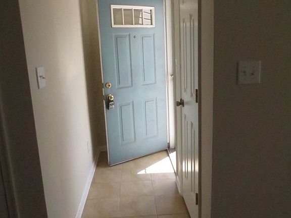 2nd image of 1020 Pebblewood Dr