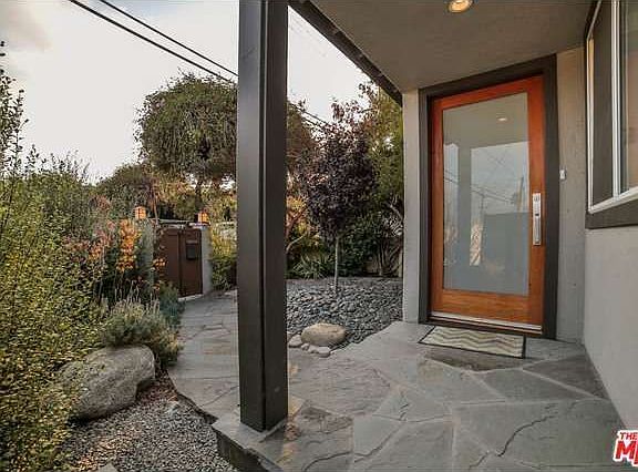 4th image of 3017 Highland Ave
