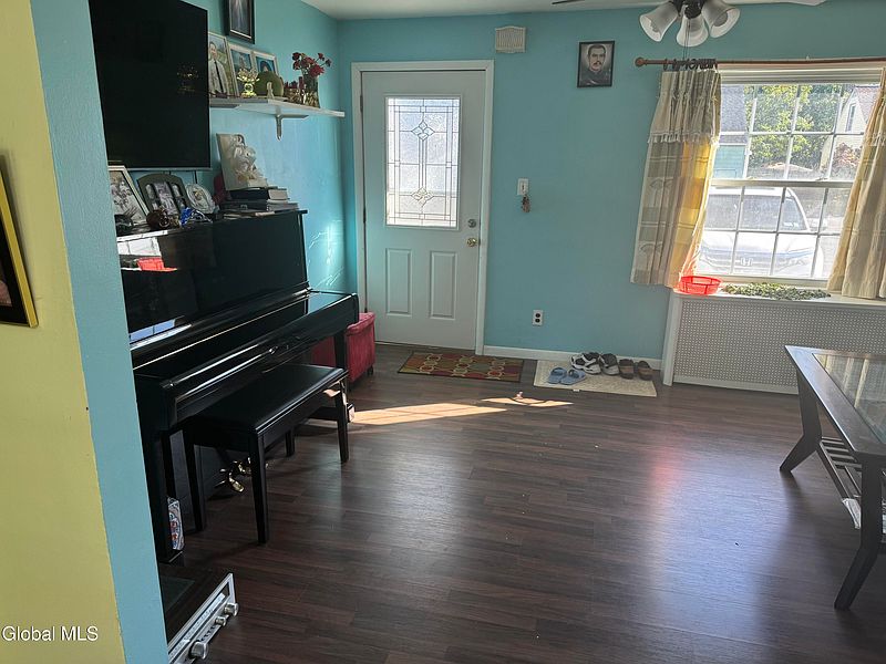 2nd image of 1716 Dorsett Street