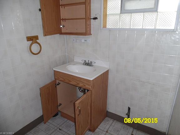 5th image of 1440 E 135th St