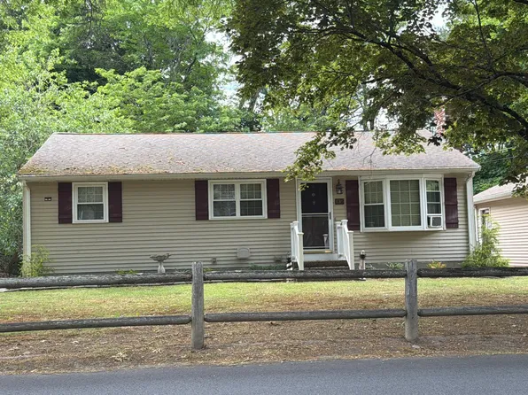 136 Mount Hope St, North Attleboro, MA 02760
