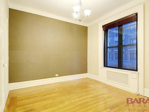 5th image of 203 W 54th St #5E