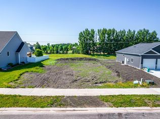 6578 45th Ave S, Fargo, ND 58104
