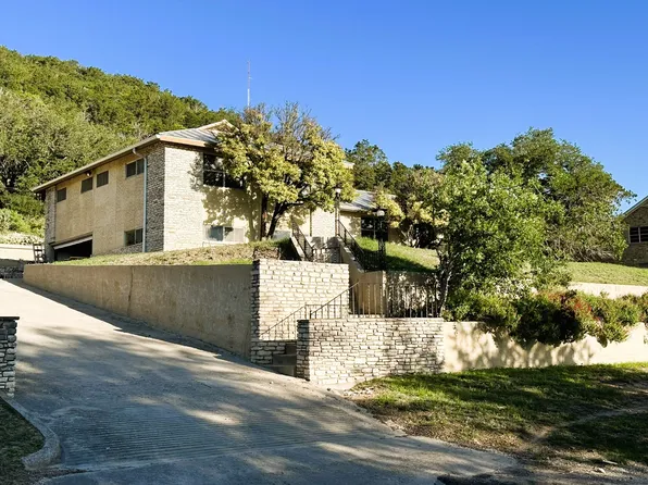 120 Bluebonnet Dr, Junction, TX 76849