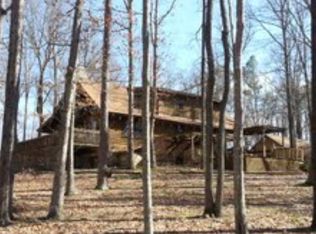 935 Reeves Rd, Monterey, TN 38574