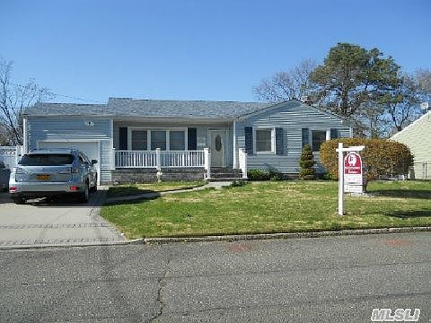 2nd image of 65 Wilson St