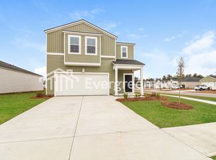 100 Crimson Ln, Bloomingdale, GA 31302