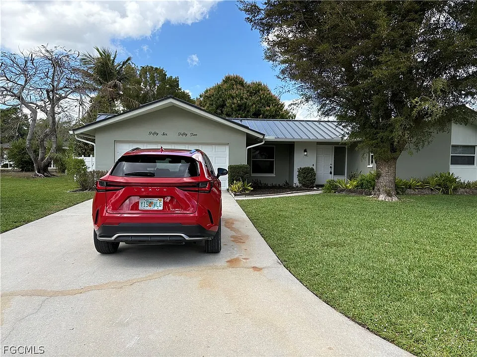 5652 Eichen Cir E