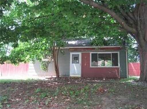 1st image of 1428 Warwick Dr