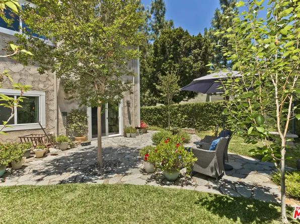 29700 Windsong Ln, Agoura Hills, CA 91301