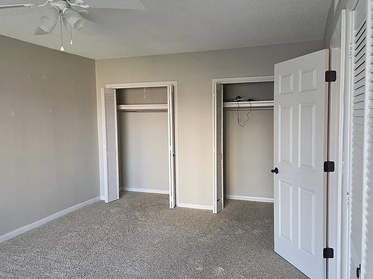 10100 Lake Shore Dr — Photo 10