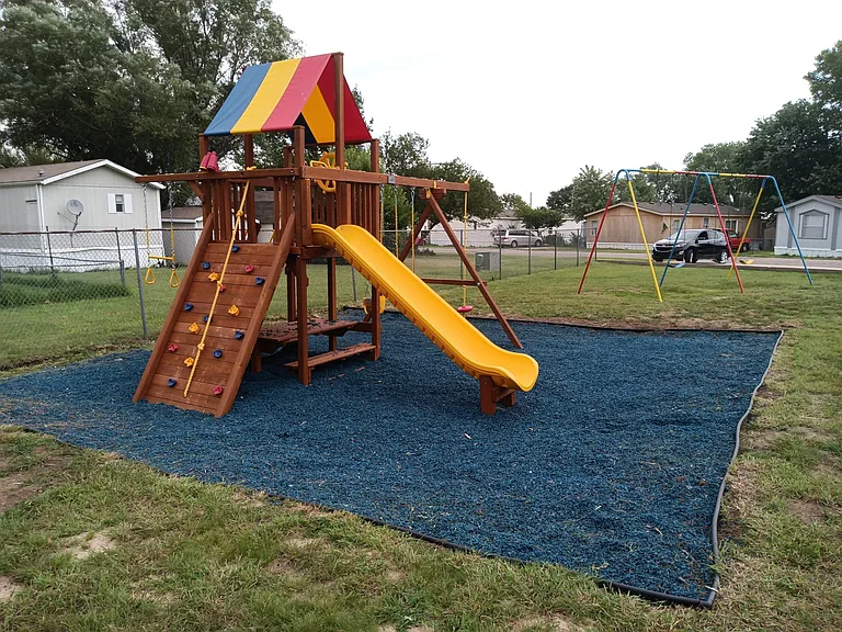 Andover Estates — Photo 25
