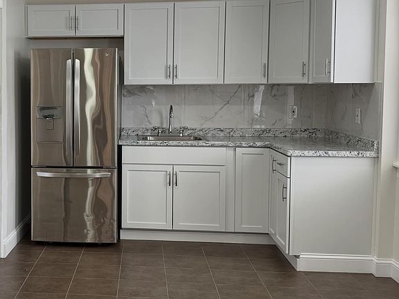 2nd image of 14 Division St Fl 1