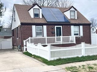 (Undisclosed Address), East Meadow, NY 11554