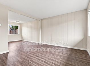 742 SE 13th Ave #B, Hillsboro, OR 97123
