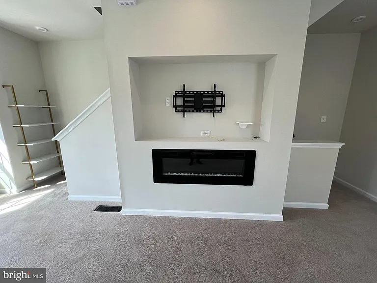 526 River Rd — Photo 40