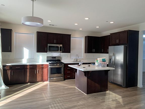 Kitchen / great room