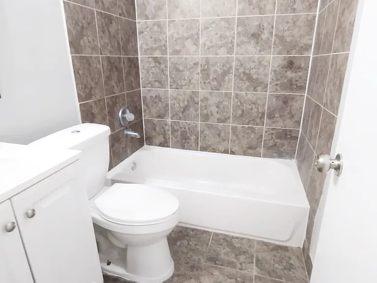 3237 Capwood Curv — Photo 25