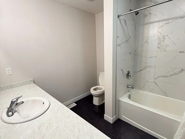 160 Stanley St #4 — Photo 12