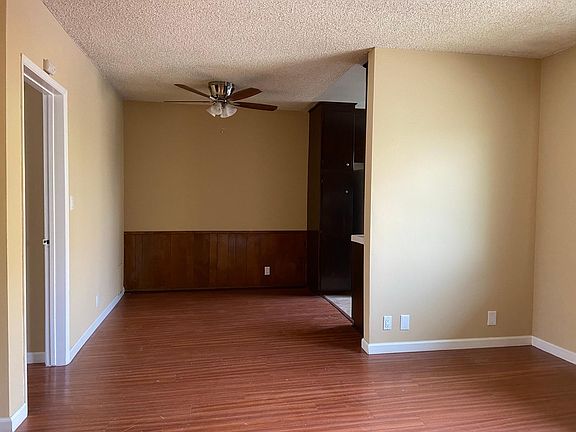 4th image of 22641 Del Valle St #5