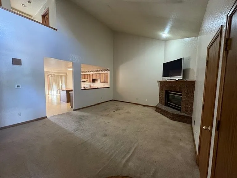 1025 49th Avenue Ct — Photo 12