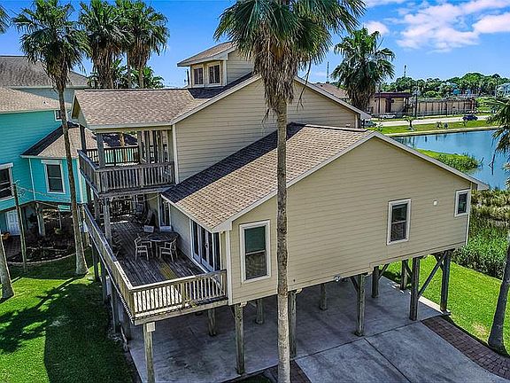 AERIAL SIDE VIEW SHOWING THE LAGOON.