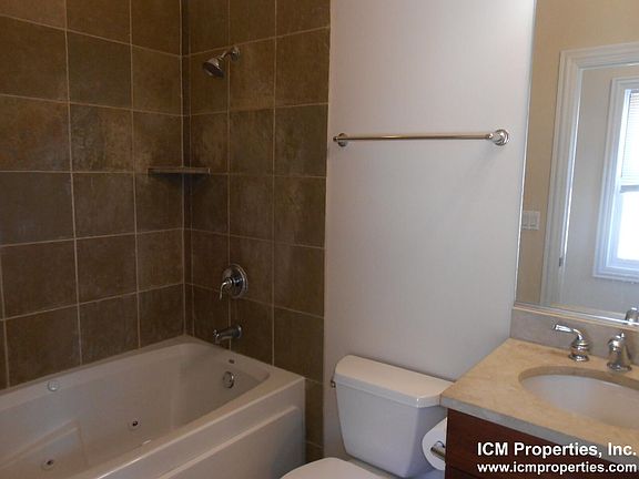 4th image of 2334 N Greenview Ave APT 2F