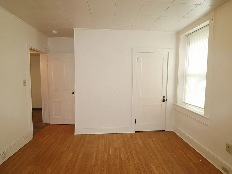 322 W Main St #3 — Photo 4