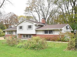 8605 N Greenvale Rd, Bayside, WI 53217