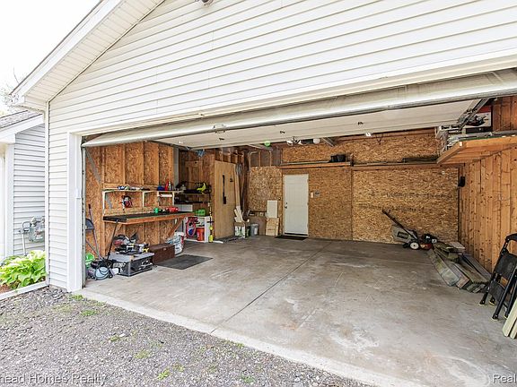3rd image of 2831 Watkins Lake Rd