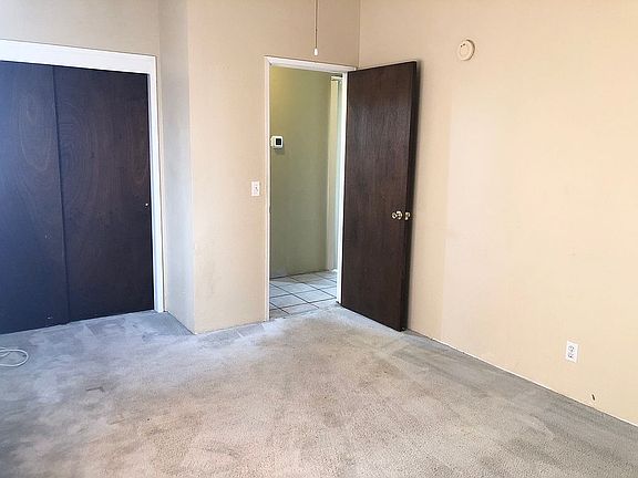 Bedroom 5 (2nd Floor)
