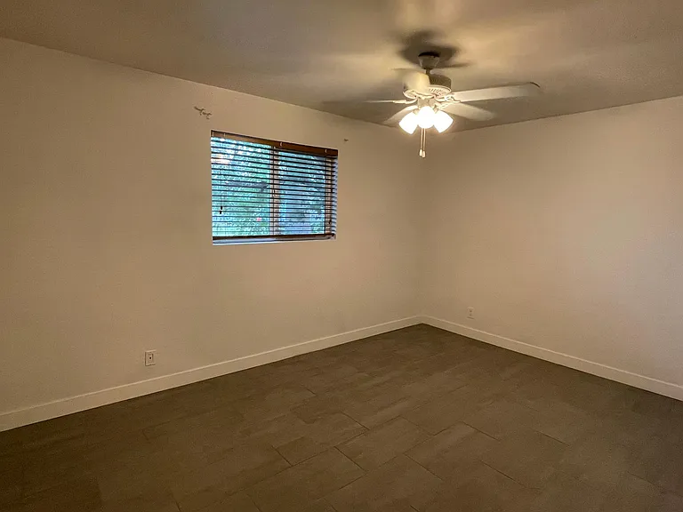 1730 S Parkside Dr — Photo 7