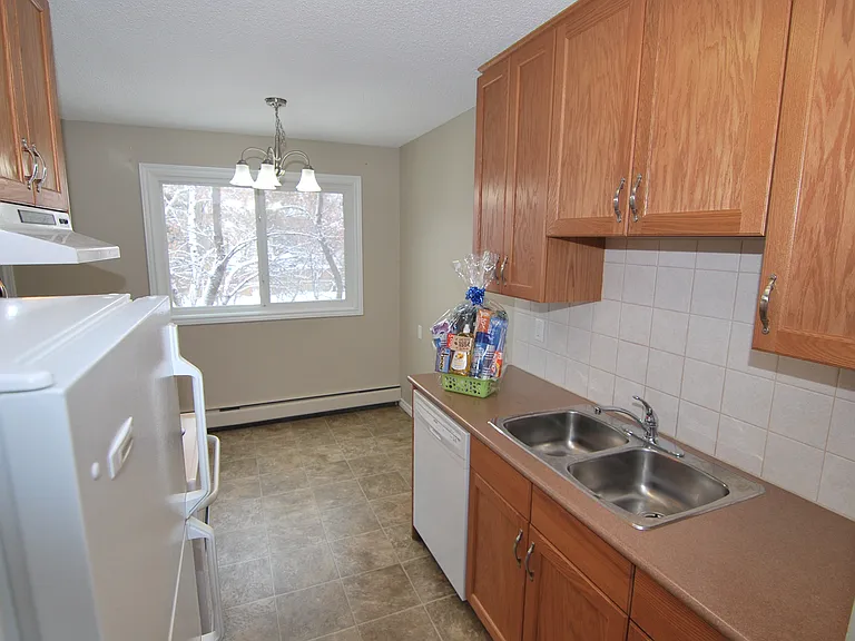 10235 114th St NW — Photo 34
