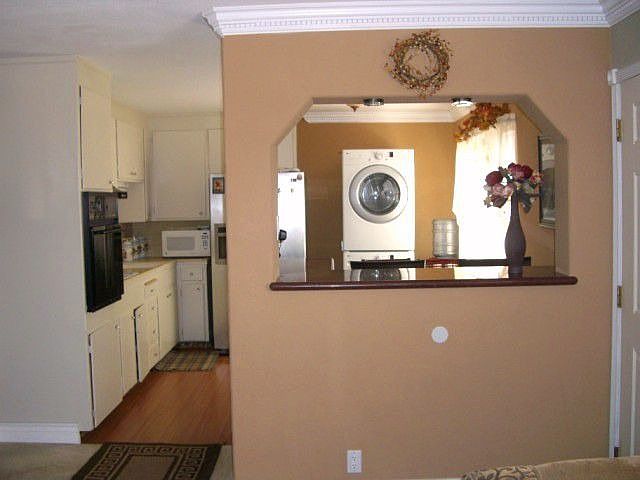 Kitchen 1st unit
