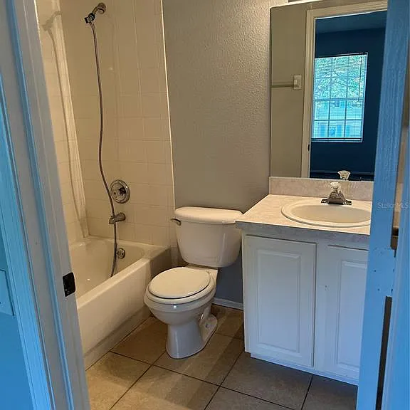 8563 Hunters Key Cir — Photo 12