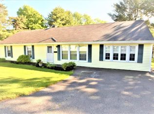 13 Walker Rd, Beverly, MA 01915