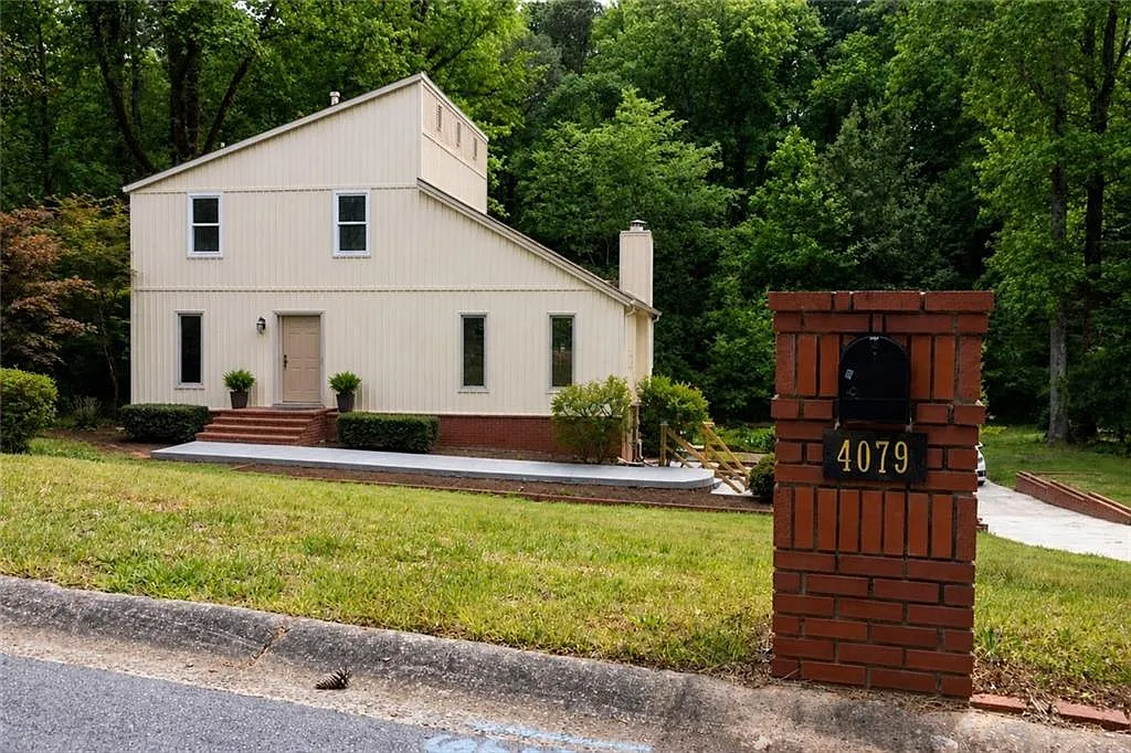 Building Photo - 4079 Dunnington Dr
